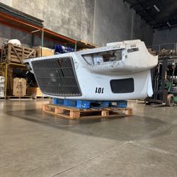 1999 Volvo Hood - FREE