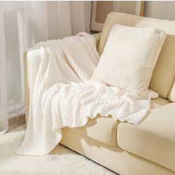 Knit Throw Blanket 50x60 Inch Super Soft Blanket Cozy Warm Blanket Lightweight Plush Chunky Fluffy Blanket Throws and Blankets for Couch Sofa Bed Offi
