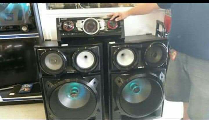 DJ stereo system