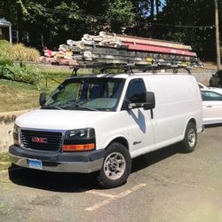 GMC Savana