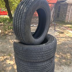 275/60/20 Good Year Tires 