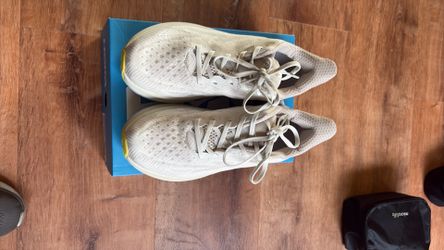 Women’s Hoka tennis shoes