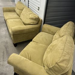 Bassett Furniture Couch Set 