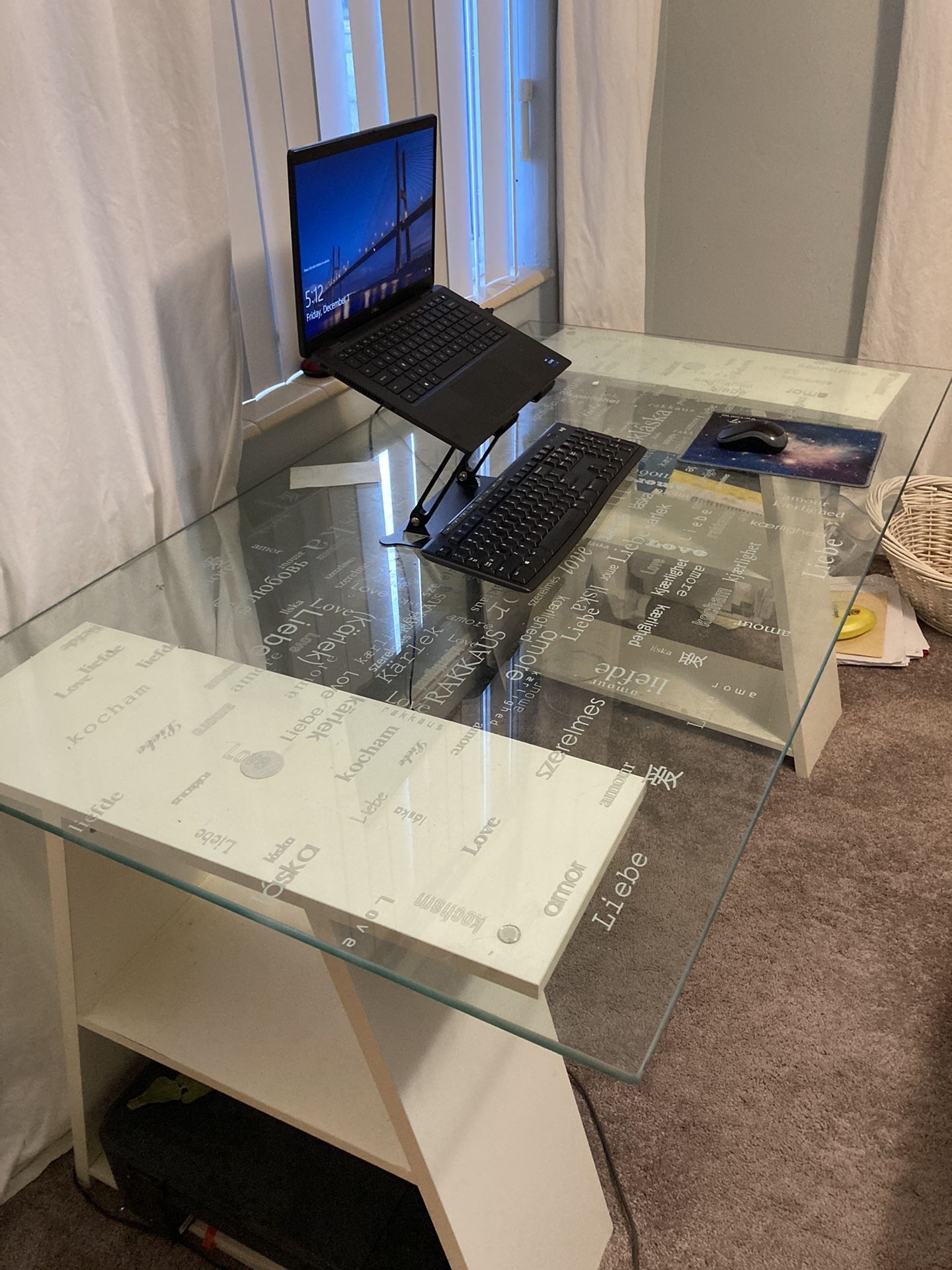 Glass desk for Sale in Hollywood, FL OfferUp