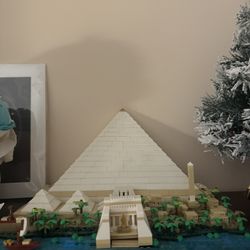 Lego Pyramid