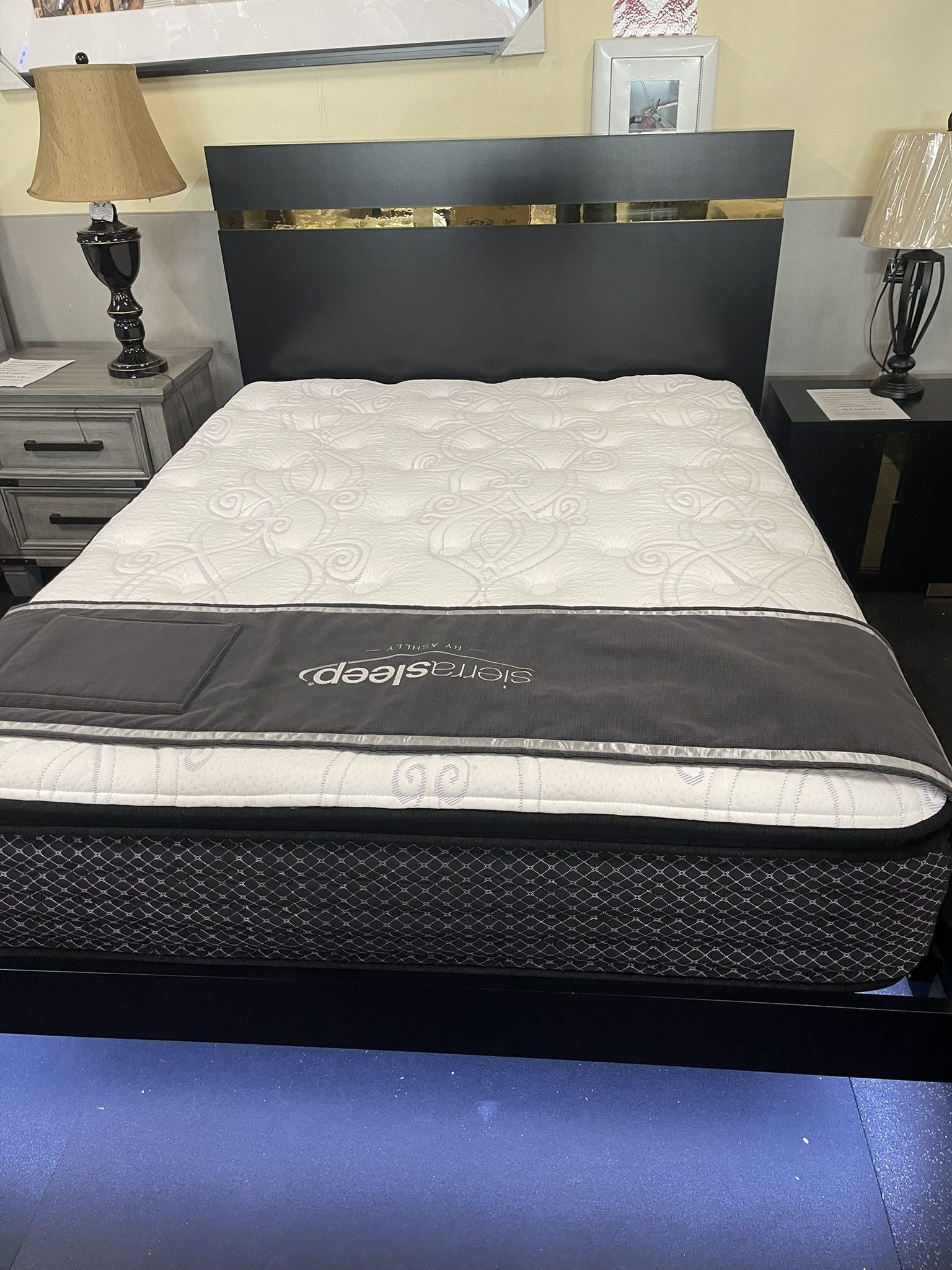 Queen Bed Room Set( Includes Queen Bed Frame, Dresser, Mirror, 1 Night Stand) ON SALE