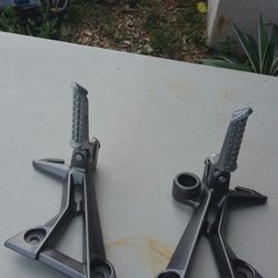 2015 Kawasaki Ninja back pegs / foot rest