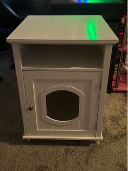 Cat litter box