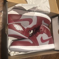 Cherrywood Red Air Jordan 1 Size 9