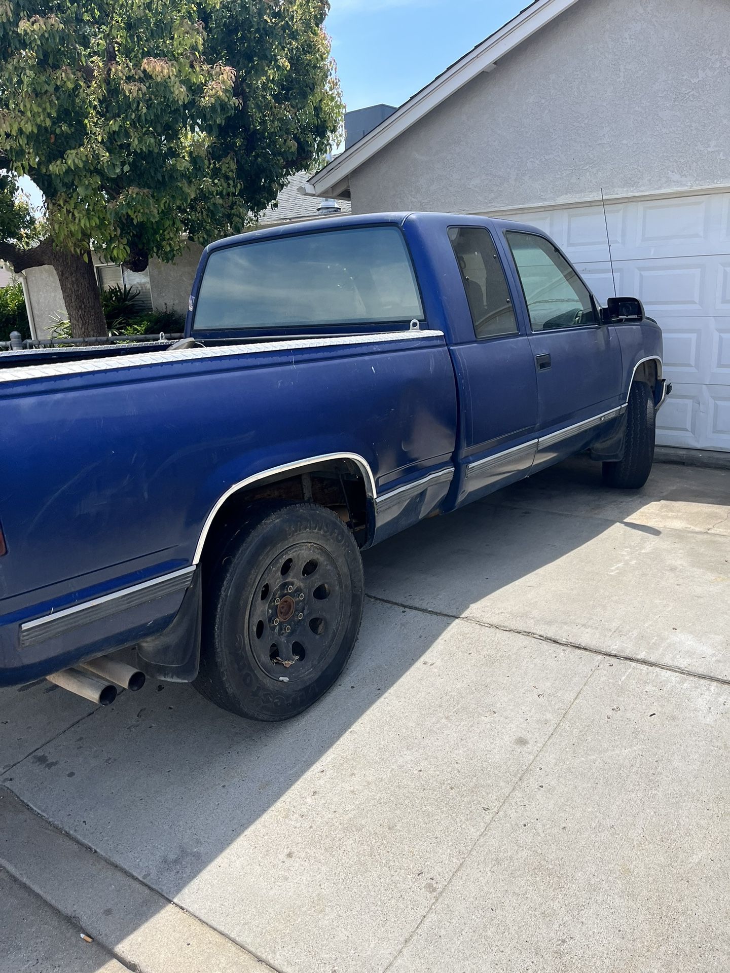95 Chevy 1500 for Sale in Bakersfield, CA OfferUp
