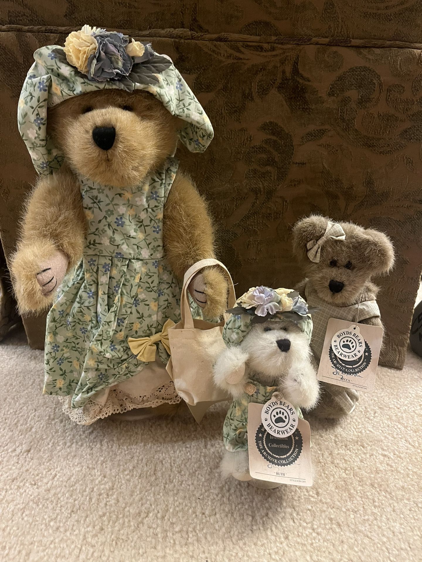 Boyd bear collectible set exclusive from QVC