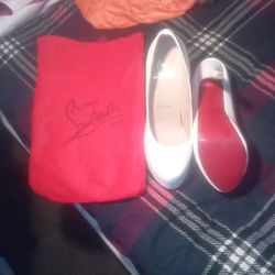Christian louboutin SiZe 7.5 