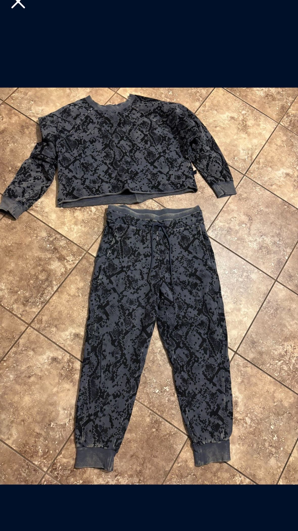 Women’s Medium Lounge Set New