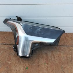 2022-2024 Toyota Tundra Led Headlight 