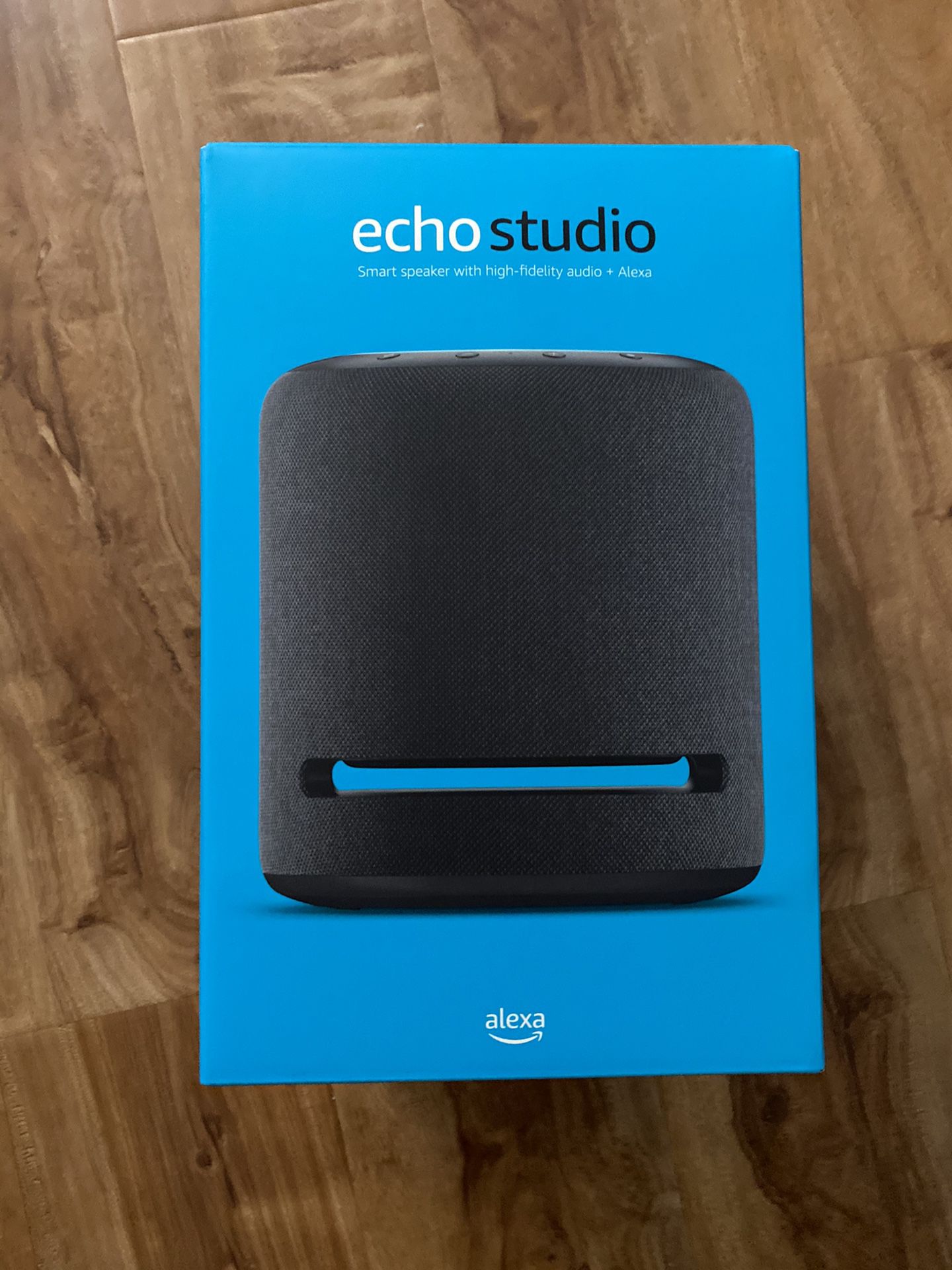 Echo Studio smart Speaker with high-fidelity audio + Alexa