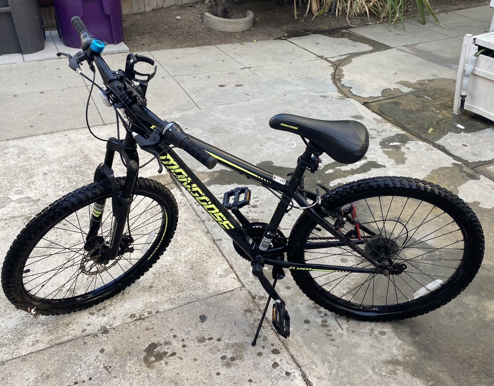 21 Speed Mongoose Excursion Mountain Bike
