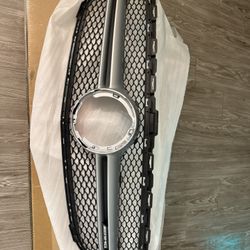 Mercedes C Class Front Grill & Rear Spoiler