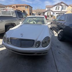2005 Mercedes e320