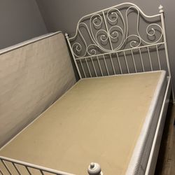 Full Size Metal Bed Frame 