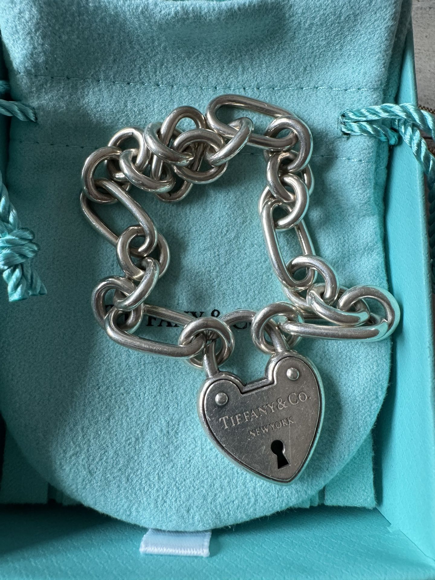 Tiffany & Co Lock Charm Heavy Oval Chain Link Bracelet