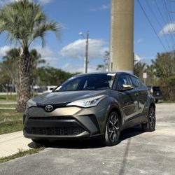 2021 Toyota C-HR XLE