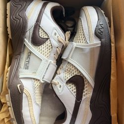 Travis Scott Nike Zoom Field