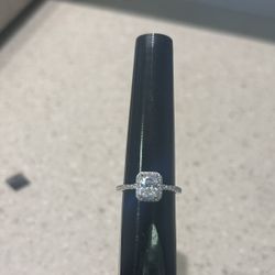 Women’s Vvs Ring 