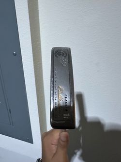 Golf Putter - Cleveland Blade 34”