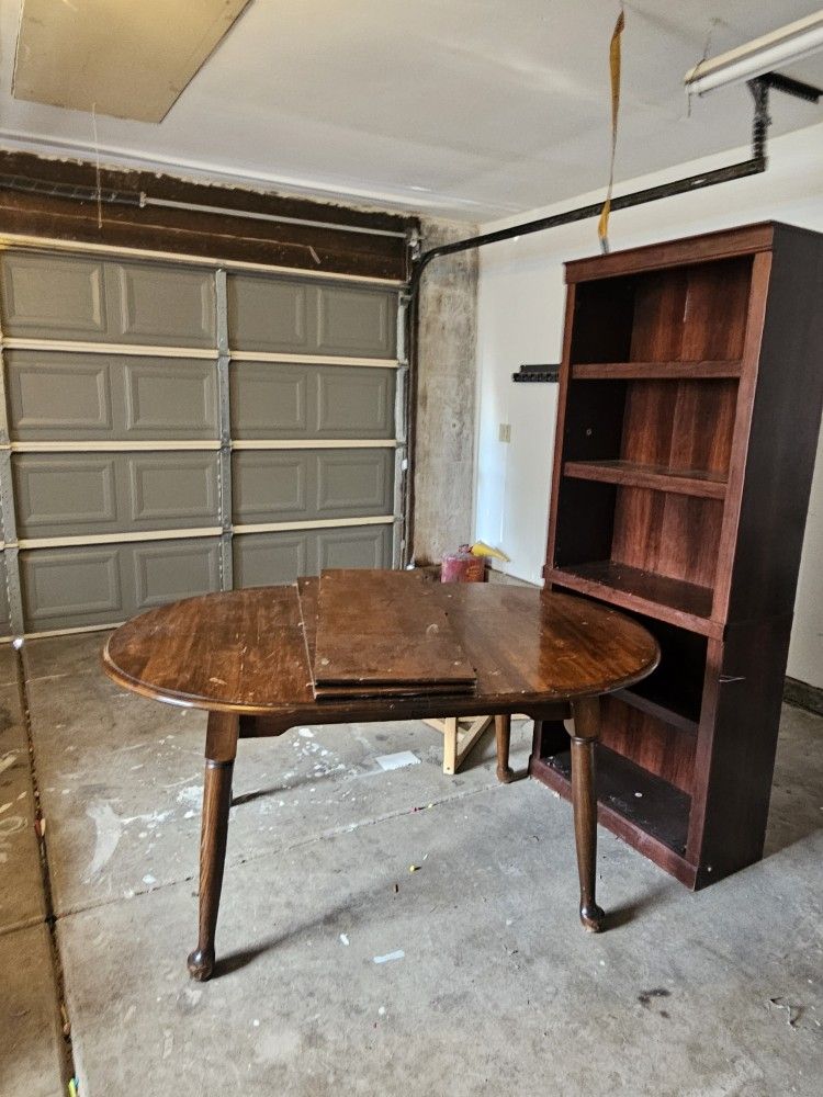 Free Solid Wood Table With 2 Leaves. Coffee Table. Shelf.