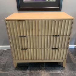 New! Thousand Oaks Wood Scalloped 3 Drawer Dresser Chest for Sale in  Visalia, CA - OfferUp