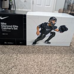 Brand New Nike Diamond Elite Catcher's Set 
