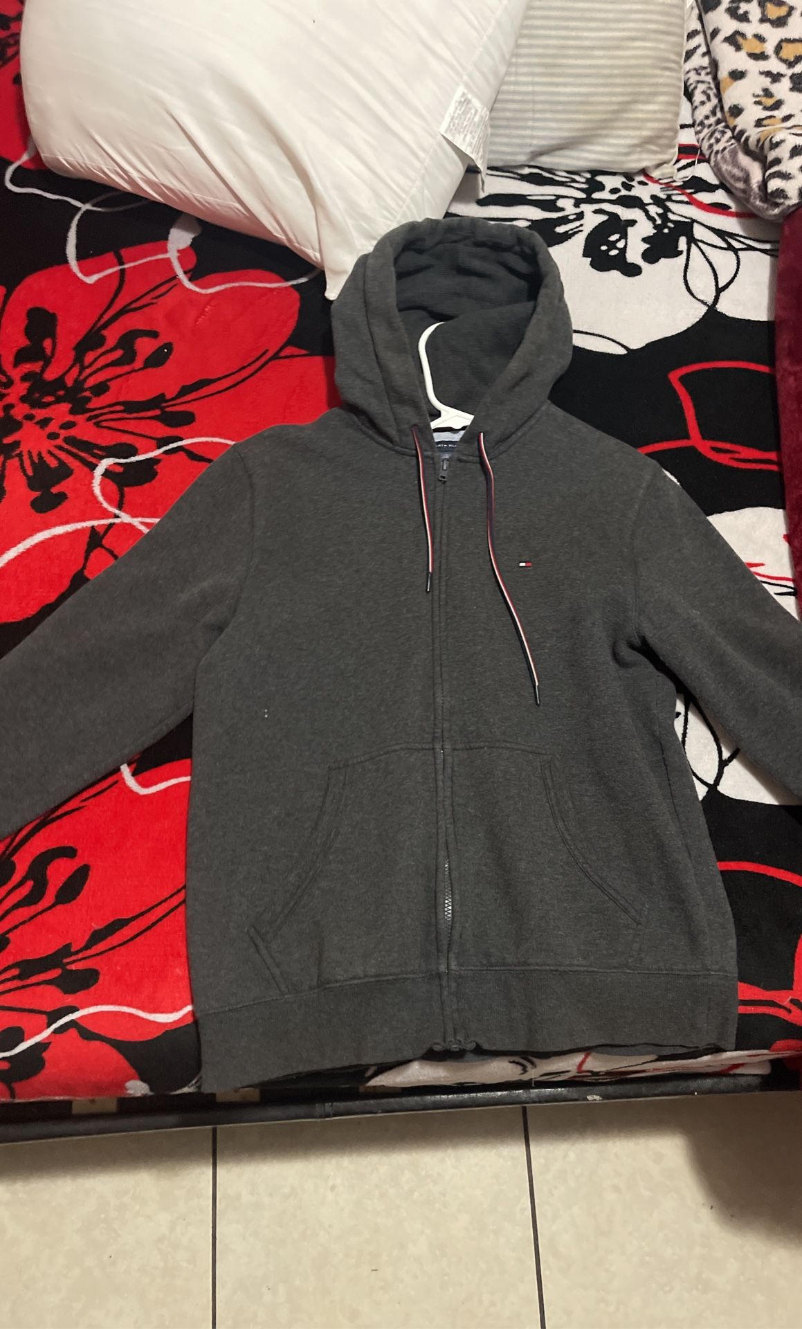 Side M But It Shrink Pick Up Only ! 