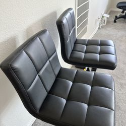 Set of 2 Black Adjustable Bar Stools – Modern & Comfortable