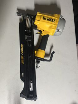 Dewalt/ Porter Cable Air Nail Gun