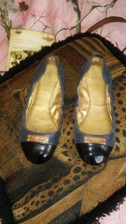 Ladies Coach flats sz 6.5