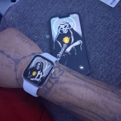 Brand NEW IPHONE16E And APPLE Watch SE 2nd Generation 40mm Case 