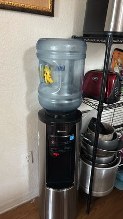 Water dispenser .
