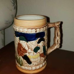VINTAGE HAND PAINTED CERAMIC JAPANESE BEER STEIN MUG CUP DRINKWARE COLLECTABLE