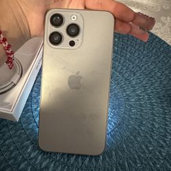 I Phone 15 Pro Max