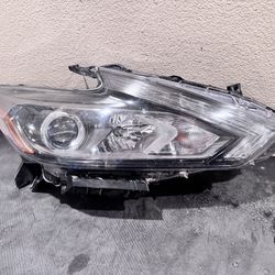 2016 to 2018 NISSAN ALTIMA RH HEADLIGHT LED