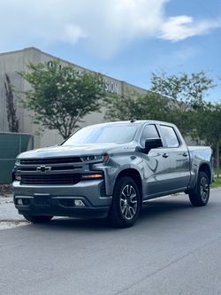 2019 SILVERADO RST