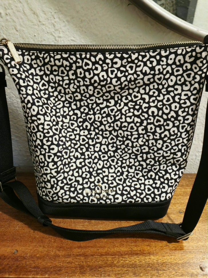 PENDING SALE Kate Spade Chelsea Leopard Duffle Crossbody NICE