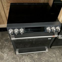 GE CAFÉ 30” SLIDE IN ELECTRIC RANGE MATTE BLACK $1250