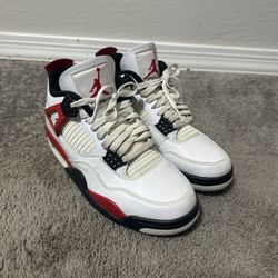 Jordan 4 Red Cements Size 8 Men’s Size 9.5 Women’s