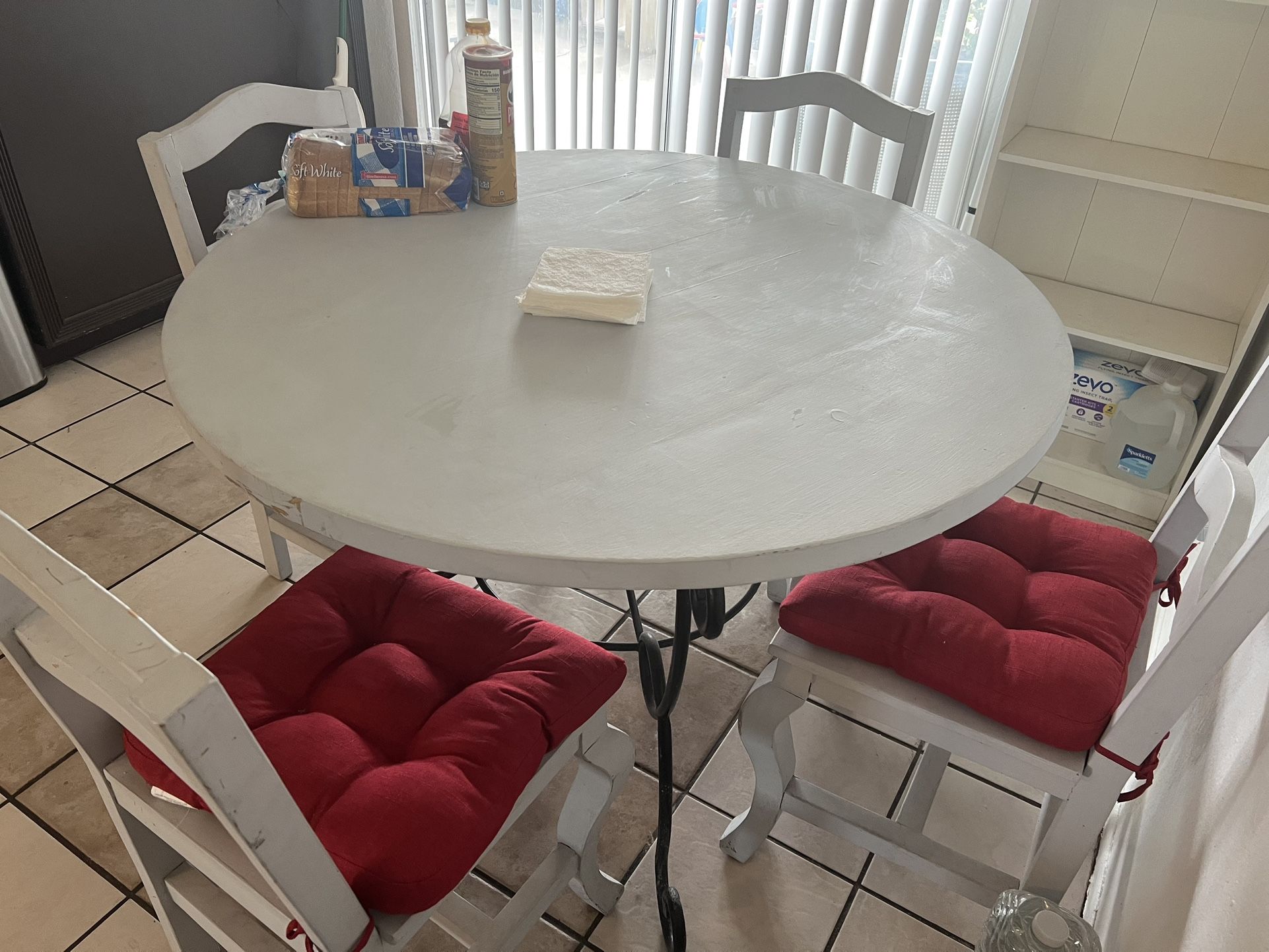 Round Dining Table