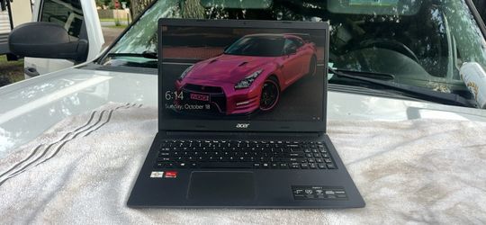 Acer aspire 3 new (works great)