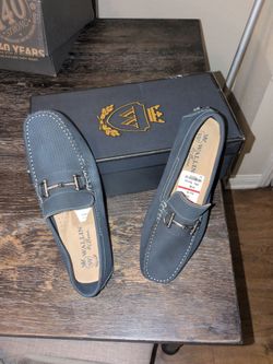 Wallin & bros Navy blue loafers size 9 medium from Nordstrom's rack new condition