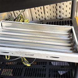 T5 medium grow light