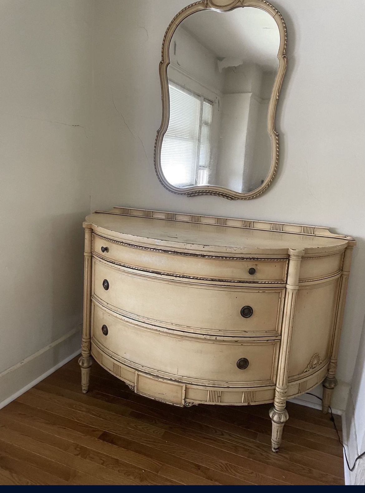 Antique dresser and mirror. Needs restoration.