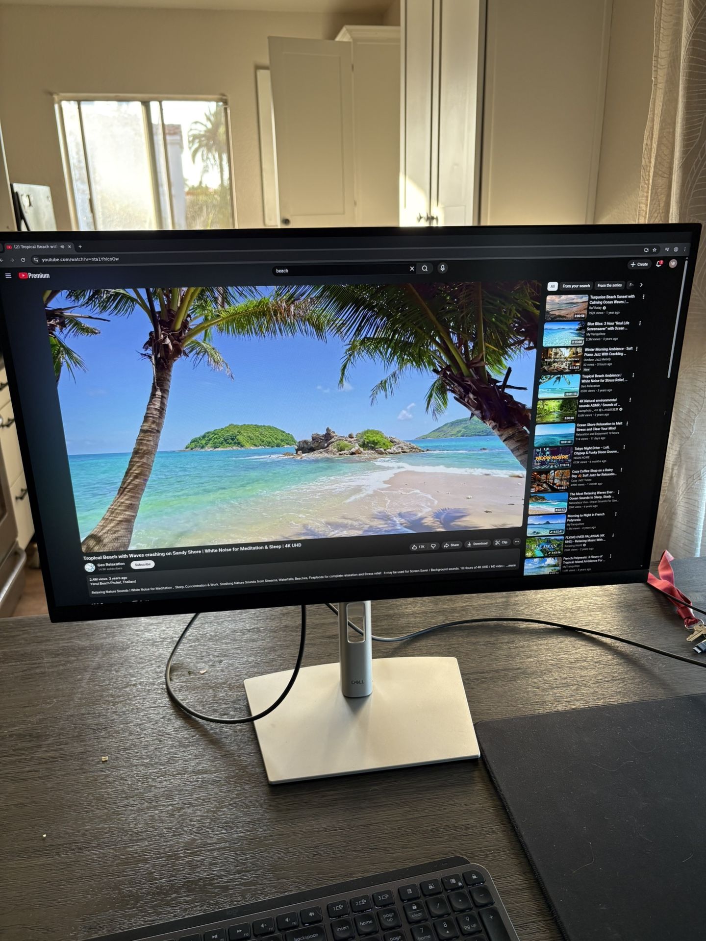 Dell 27 Inch 2560 x 1440 USB-C Hub Monitor - P2723DE